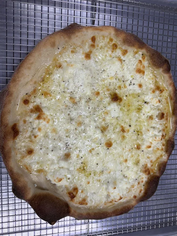 Whole white pizza with ricotta and mozzarella